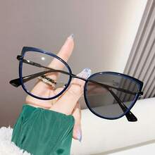 1副全新欧美风猫眼眼镜框，专为女性设计。采用变色镜片和平光镜片，搭配时尚金属镜框，彰显个性。 - 彩色 - 查看 16