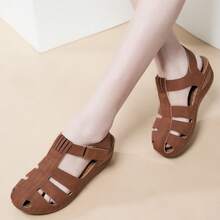 Women's Summer Platform Sandals With Closed Toe & Hollow Cut-Outs | Chunky Sole Wedge Heel For All-Day Comfort | Breathable & Supportive For Work Commutes, Office Wear, And City Travel | Stylish Walking Sandals For Everyday Use.Women's Brown Sandals.Sandalias De Mujer Verano,Women Sandals,Brown Sandals,Brown Sandals,Wedge Sandals,Brown Sandals For Women,Closed Toe Sandals. - 棕色 - 查看 6