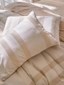 2/3 件卡其色华夫格涤纶羽绒被套套装，时尚现代四季床上用品套装，柔软、透气、可机洗（1 个羽绒被套 + 1/2 个枕套） - 卡其色 - 查看 6