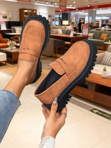 女士休闲乐福鞋，时尚百搭轻便软底防滑个性化平底套脚圆头莫卡辛鞋