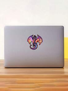 1张彩色飞龙贴纸，卡通乙烯基贴纸。这些耐用的贴纸非常适合贴在汽车保险杠、卡车、摩托车、头盔、笔记本电脑、窗户、水瓶和邮箱上。它们是一次性使用的，带有背胶，非常适合作为摩托车配件，并且设计生动。 - 彩色 - 查看 10