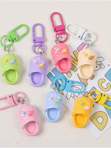 "Móc khóa mini nhiều màu sắc: Được chế tác tinh xảo, những phụ kiện đáng yêu này có thiết kế thu nhỏ dễ thương với màu sắc rực rỡ cùng các chi tiết tinh tế, hoàn hảo để thêm nét vui tươi và phong cách cho chìa khóa hoặc túi xách của bạn." - Nhiều màu - Xem 4