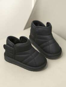 1 Pair Infant Comfortable Warm Boots, Soft Material With Hook And Loop Design For Easy On/Off. Thermal Lining Provides Extra Warmth For Cold Weather. Non-Slip, Durable Soles Offer Stable Support. Simple, Fashionable Appearance Suitable For Daily Wear And Outdoor Activities, An Ideal Winter Footwear Choice For Babies.