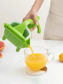 1 pezzo Spremiagrumi manuale senza elettricità - Costruzione in plastica robusta, design per spremitura rapida - Adatto per arance, limoni, melograni - Modello compatto facile da pulire, produzione di alta qualità, spremi-frutta un must-have per gli essenziali per la casa e il campeggio all'aperto