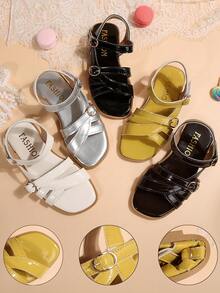 Girls' Outdoor Sandals Summer New Round Toe Hollow Out Rhinestone Sticker Anti Slip Fashionable And Elegant Children's Flat Beach Sandals