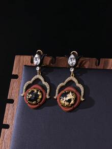 1 Pair Vintage Palace Style Earrings For Women | Fashionable Unique Design Suitable For Women's Casual Daily And Party Occasions | Gift