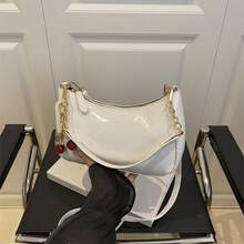 New Fashion Classic Wild Letter Pattern Decoration Design Solid Color Pu Waterproof Fabric Shoulder Bag Crescent Bag Underarm Bag, Ladies Purse, Ladies Bag, Suitable For Shopping, Commuting To Work, White-Collar, Travel, Etc., Can Be Slung. - 白色 - 查看 4