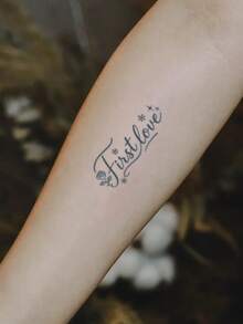 5Pcs Fake Tattoo Temporary Tattoos Semi Permanent Tattoo Floral Letter English Y2K Waterproof Sweatproof Last For 1-2 Weeks Realistic Herbal Juice Anti-Friction Non-Reflective Black For Woman And Men Tattoo Stickers For Arm, Chest, Leg, Abdomen, Waist, Finger, Neck, Spine, Modernist Body Art