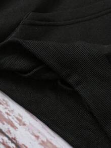 Santa Cruz Shark Graphic Hoodie Unisex Streetwear Sweatshirt With Bold Print And Front Pocket Design - Đen - 36 - Xem 5