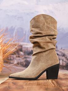 Giày bốt cổ ngắn đến giữa bắp chân dành cho nữ, chất liệu da lộn, gót dày, màu mơ, kiểu dáng miền Tây với viền bèo nhún, thích hợp cho các dịp lễ hội, mùa thu/đông. - Màu be - Xem 5