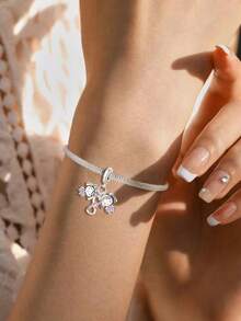 1颗时尚心形吊坠珠，适合女士手链、手镯DIY饰品制作及日常配饰装饰，适合女孩佩戴 - 串珠 - 查看 5