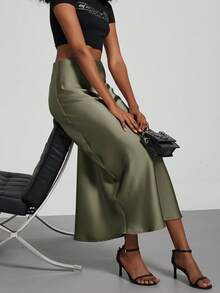 SE-HORE Women's Fashion Commuter Versatile Petite Version Elastic Satin Texture Skirt, Suitable For All Seasons - Moss Green - Dark Green - View 3