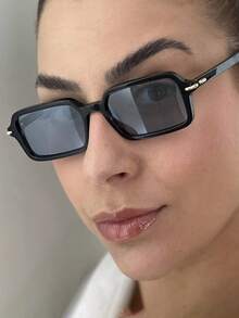 1pc Retro Classic Small Frame Rectangular Personalized Minimalist High-End Fashion Glasses, Unisex For Daily, Festival, Party, Street Photography, Fashion Show - Multicolor - View 2