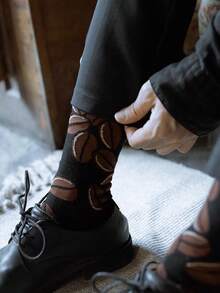 1 Pair Men's Coffee Bean Patterned Dress Socks, Fashionable Mid-Calf Socks, Autumn/Winter