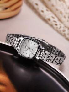 LIANDU 1 Damen Uhr, elegante hochwertige quadratische Zifferblatt Damen Quarzuhr, stilvolle Quarz Zeitanzeige mit hochwertigem Edelstahl Armband, geeignet für den täglichen Gebrauch, Abendveranstaltungen und besondere Anlässe, mit sorgfältig gefertigten Details, perfekt für den täglichen Arbeitsweg oder als Geschenk