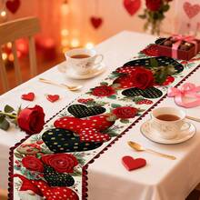 1/108 peças Slogan do Dia dos Namorados, Coração, Floral, Padrão Xadrez, Bandeira de Decoração de Mesa Impressa Digitalmente - 100% Poliéster, Decoração Sazonal para Casa, Cozinha e Sala de Jantar, Vários Tamanhos, Decoração Durável com Tema do Dia dos Namorados, Adequada para Reuniões Familiares, Festas e Celebrações de Feriados