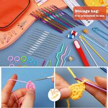 完整钩针编织套装，包含钩针、毛线、配件和毛线收纳盒 - 适合所有季节的全套DIY手工编织套装（所有产品颜色和毛线包装均为随机发货） - 彩色 - 查看 2