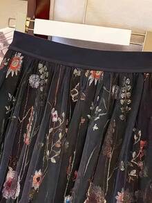 优雅女士刺绣网纱A字半身裙，高腰刺绣薄纱裙，淑女风春秋装