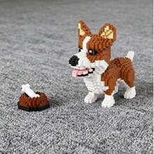 2000片宠物狗主题迷你积木套装：DIY益智玩具。色彩鲜艳，狗狗造型多样。包含麦克狗、坐姿哈士奇、巴迪狗、雪纳瑞等多种款式。宠物爱好者的理想之选。激发创造力和空间感知能力。是房间装饰、生日和节日礼物的完美选择。