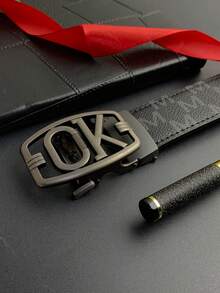 1 pieza Cinturón de hombre de negocios con hebilla automática, 3.5" de ancho con diseño en forma de M, versátil y casual, para hombres de mediana edad y jóvenes, cinturón de piel de PU con estampado de letras, apto para todas las estaciones, estilo vintage de dinero antiguo, atuendo urbano de otoño/invierno, moda clásica, regalo diario para novio