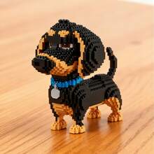 2000片宠物狗主题迷你积木套装：DIY益智玩具。色彩鲜艳，狗狗造型多样。包含麦克狗、坐姿哈士奇、巴迪狗、雪纳瑞等多种款式。宠物爱好者的理想之选。激发创造力和空间感知能力。是房间装饰、生日和节日礼物的完美选择。