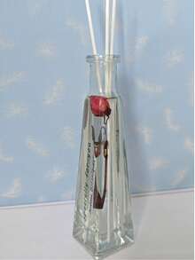 100ml Stylish Reed Diffuser With Embedded Dried Flowers - Perfect Gift For Home Office Aroma Decor.