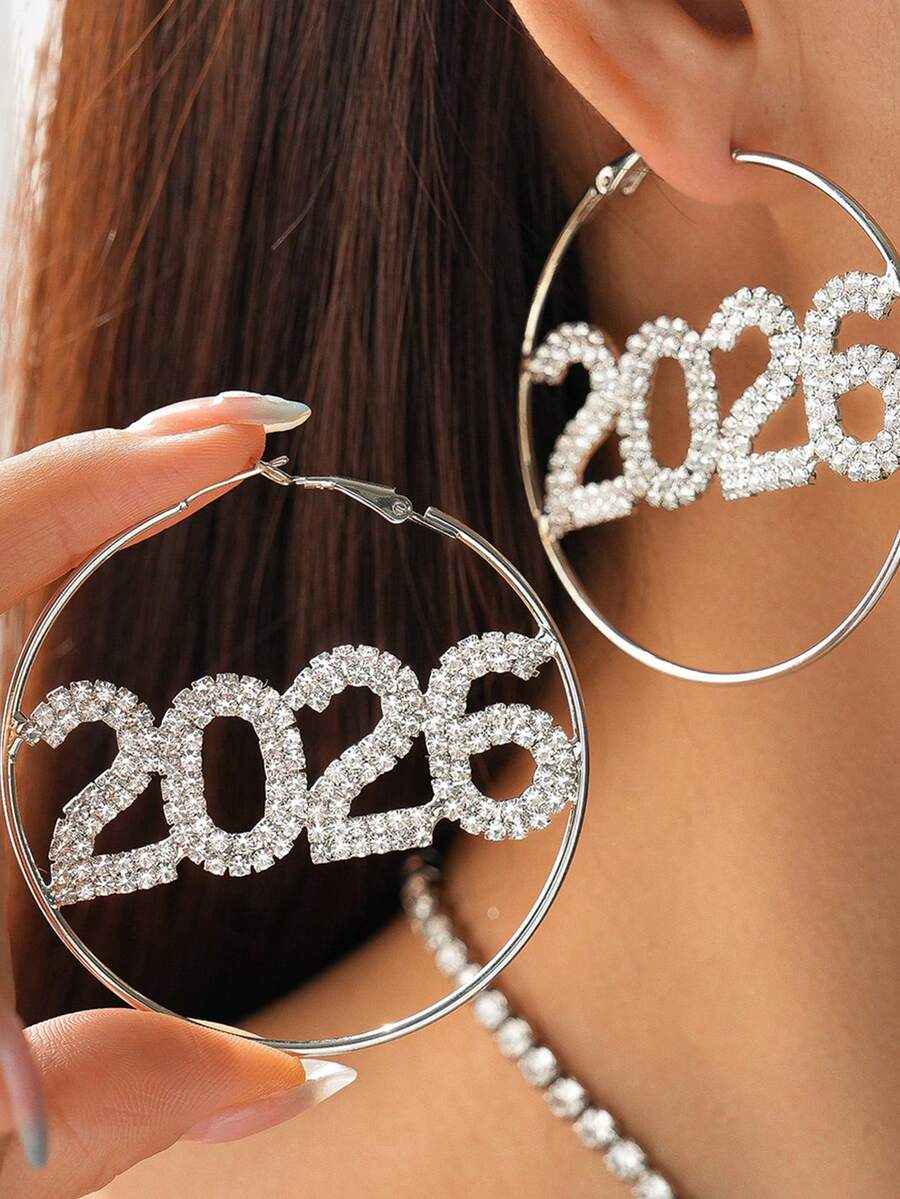 1 Pair Fashionable Classic Simple Rhinestone 2026 Geometric Round Pendant Earrings, Versatile Gift For New Year Party