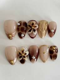10pcs Hot Girl Y2k Nails Almond Shaped Short Three-Dimensional Carved Brown Printed Manicure Golden Gilt French Manicure Handmade Wear Nails Nude Color Base Suitable For Girls Daily Wear Press Nails Fake Nails Nail Supplies