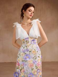 2025 New Arrival White Mesh V-Neck 3D Floral Patchwork Elegant Romantic Bridal Gown