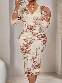 BIUBIU Women's Plus Size Fashionable Wave Prints Crisscross Wrap Three-Quarter Sleeves V-Neck Ruched Bodycon Dress (Random Print) - Brown - View 7