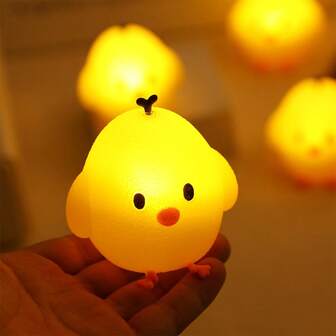 1 st/2 st söt liten kyckling/anka LED-nattlampa, sänglampa, dekorativ lampa, sovkompis, dekorativ present, bil-/skrivbordsbelysande prydnad, varm ljus söt kyckling nattlampa, kan användas för belysning, dekoration, med strömbrytare, lämplig för sovrum, skrivbord, sängkant, utomhus, kan även användas som alla hjärtans dag-stämningslampa, LED-lampa, nattlampa, lysande leksak.