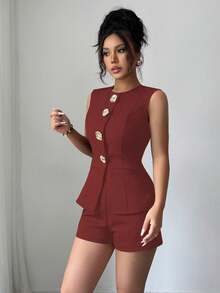 Conjunto casual y elegante de 2 piezas para mujer, que incluye una top de camisola con cinturón de moda (decorado con botones) y shorts, adecuado para compras, ir al trabajo, uso de oficina, una opción ideal para atuendos profesionales de verano y la temporada de regreso a clases. - Rojo - Ver 5