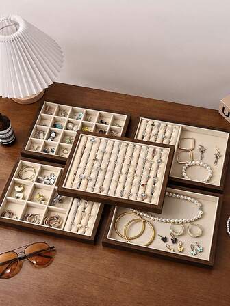 5/1 Walnut Jewelry Storage Tray, Velvet Lined, Scratch-Resistant, Large-Capacity Jewelry Display Box, Multi-Grid Partitions Suitable For Necklaces, Rings, Earrings, Bracelets, Lipsticks, Etc., Walnut Wood Texture Is High-End And Portable, Convenient For Travel Storage, It Is An Exquisite And Practical Gift For Women And Girls, And Can Also Be Used As A Jewelry Display Tray To Make Accessories Clear At A Glance