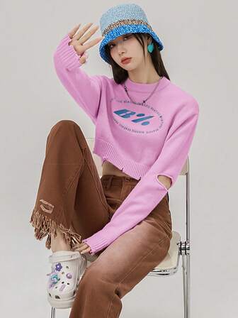 Korean Style Soft & Fluffy Contrast Color Letter Embroidery Hollow Out Frayed Hem Cropped Sweater For Women