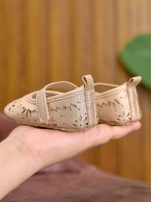 Schuhe für Kleinkind Mädchen, lässige flache Schuhe mit weicher Sohle, geeignet für drinnen und draußen, Frühling/Sommer/Herbst/Winter, 0–1 Jahre alt