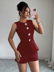 Conjunto casual y elegante de 2 piezas para mujer, que incluye una top de camisola con cinturón de moda (decorado con botones) y shorts, adecuado para compras, ir al trabajo, uso de oficina, una opción ideal para atuendos profesionales de verano y la temporada de regreso a clases. - Rojo - Ver 6