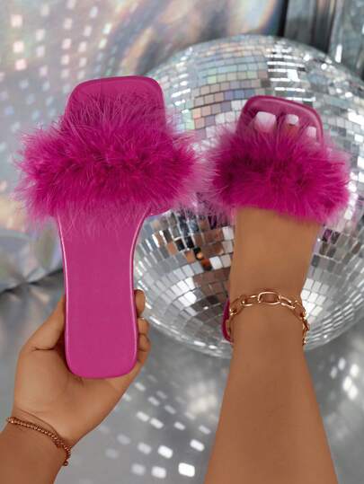 1双女士2025新款春夏时尚品牌平底凉鞋，水钻装饰，休闲罗马风格一脚蹬凉鞋，舒适平底一脚蹬凉鞋，博主推荐，法式优雅凉鞋，夏季沙滩鞋，法式设计低跟方头，轻便休闲室内凉鞋。简约风格凉鞋，日常穿着舒适，适合休闲场合，非常适合夏季外出和海滩度假。