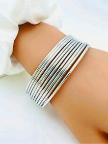 5入組鍍金閃閃發亮手鐲及2mm線狀手鐲,適合女性日常佩戴