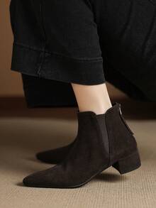 2025 New Round Toe Flat Ankle Boots For Women, Faux Suede Ankle Boots With Plush Lining, Slim Fit, Suitable For Autumn/Winter - Brown - View 3