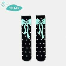 1/2/3/4/5 par skarpetek damskich do połowy łydki z kokardką, o prostym, ale eleganckim wzornictwie i właściwościach odprowadzania wilgoci. Delikatna kokardka zdobi kostkę, dodając odrobinę słodkiego uroku. Idealne na wiosnę i jesień. - Wielokolorowe - Zobacz 10