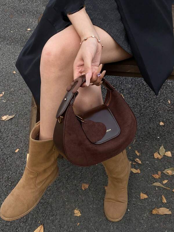 حقيبة يد جلد الغزال الأنيقة، حقيبة كتف وحقيبة متقاطعة على الجسم بشكل هلالي، مناسبة للخريف والشتاء