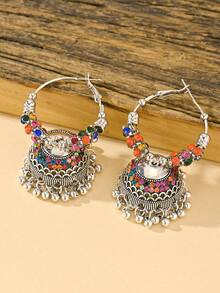 时尚优雅的仿珍珠耳环，搭配彩色水晶流苏吊坠，宝莱坞风格珠宝，适合女性日常佩戴、节日、婚礼、派对等场合，也可作为珠宝礼物。