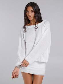 TypaGal Winter Fall Modern Chic New Year Party Retro Elegant Sexy Street Minimalist White Solid Color Asymmetrical Neck Casual Versatile Long Sleeve Pullover Sweater,Off The Shoulder Sweater In Fall/Winter - White - View 6