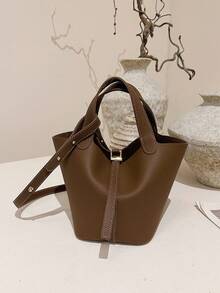 Classic Minimalist Women's Handbag, Solid Color Multifunctional Adjustable Shoulder Strap Crossbody Bag, New Autumn/Winter Style With Lining And Pouch, Suitable For College Students Daily Use And Shopping, Lightweight Large Capacity Bucket Bag - Brown - View 2