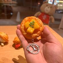 Looks So Real Imitation Egg Tart Key Chains Creative Fruit Food Keychain For Women Bag Pendant Novelty Funny Scene Decor Party Gift Fake Food Dessert