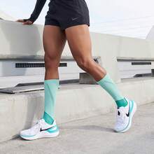 Nike 女子跑步鞋新款AIR ZOOM STRUCTURE 25戶外健身運動鞋休閒鞋長跑穩定緩震公路跑 - 白色 - 查看 2