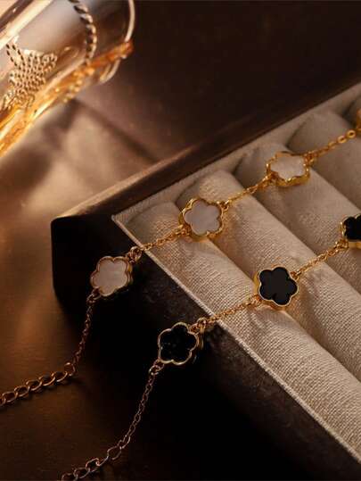 1 pieza Brazalete elegante y versátil de trébol negro y blanco de moda para mujer, accesorio para el Día de San Valentín