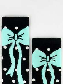 1/2/3/4/5 par skarpetek damskich do połowy łydki z kokardką, o prostym, ale eleganckim wzornictwie i właściwościach odprowadzania wilgoci. Delikatna kokardka zdobi kostkę, dodając odrobinę słodkiego uroku. Idealne na wiosnę i jesień. - Wielokolorowe - Zobacz 8