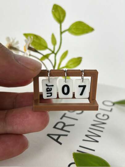 Miniature Calendar, Valentine's Day Small Gift, Dollhouse Decor, Mini Desktop Calendar Model, Pretend Play Prop, Tear-Resistant Calendar, New Year Decoration, Micro Scene Photography Prop