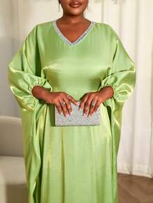 Modest Long Sleeve V Neck African Dress With Batwing Sleeves Sequin Embellishment